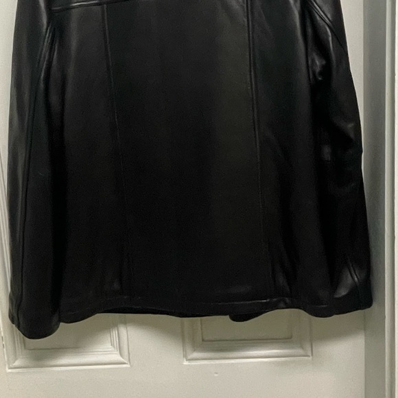 NUAGE Leather Jacket - Picture 11 of 12